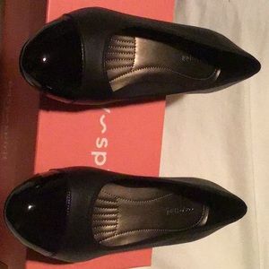 Black Easy Spirit Women’s Size 10W dress shoes